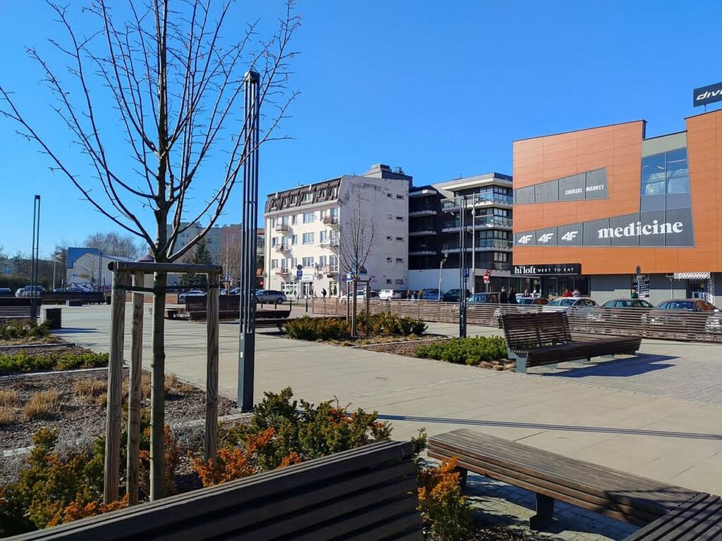 Plac przed Galerią w Wyszkowie 